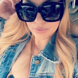 Meet your Posher, Azucar